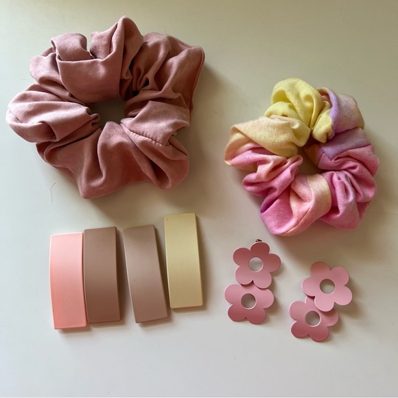Claire's Accessories - Pink Neutral Tie Dye Accessory Bundle Clips Scrunchie Floral Earrings